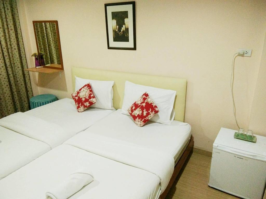 לינה וארוחת בוקר צ'יאנג מאי The Grace House Chiangmai מראה חיצוני תמונה